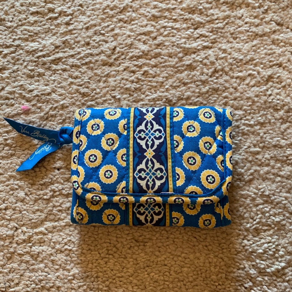 Vera Bradley small wallet